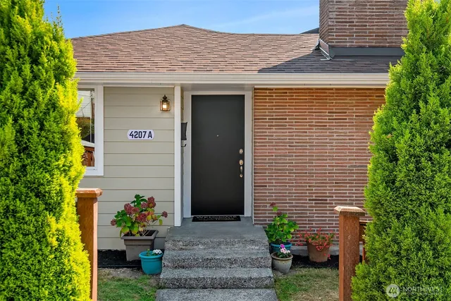 $799,000 | 4207 Southwest Thistle Street, Unit A, Seattle, WA 98136