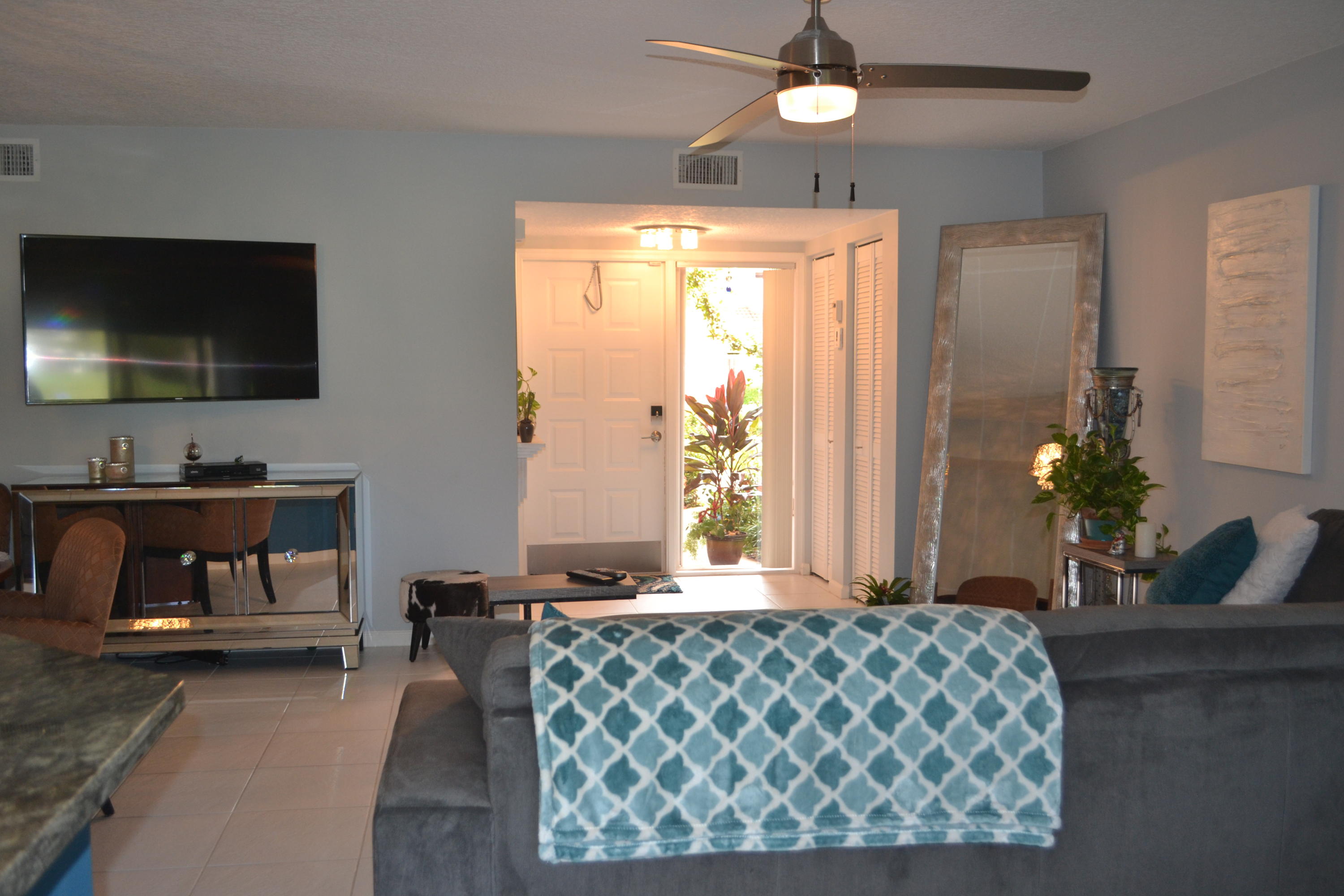 17270 Boca Club Boulevard, Unit 1704 Boca Raton, FL 33487 - Photo 11 of 30 DSC_0111