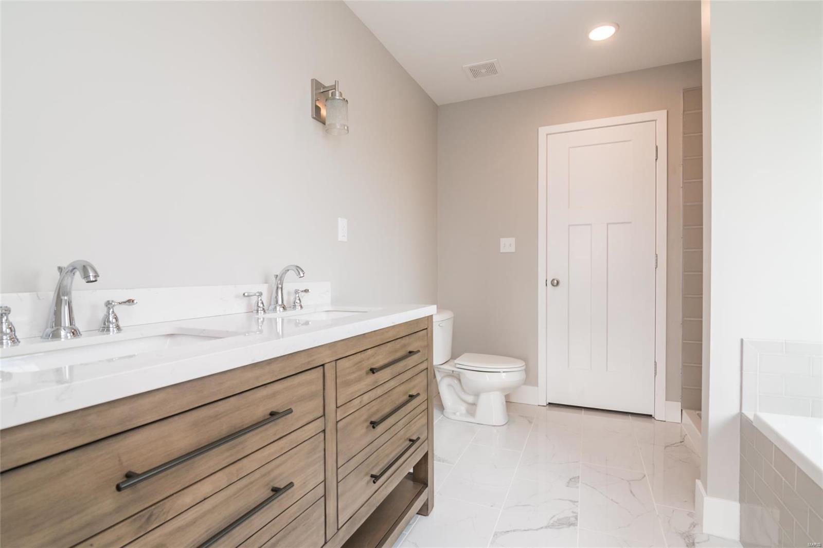 213 Ranchero Drive Hamel, IL 62046 - Photo 15 of 32