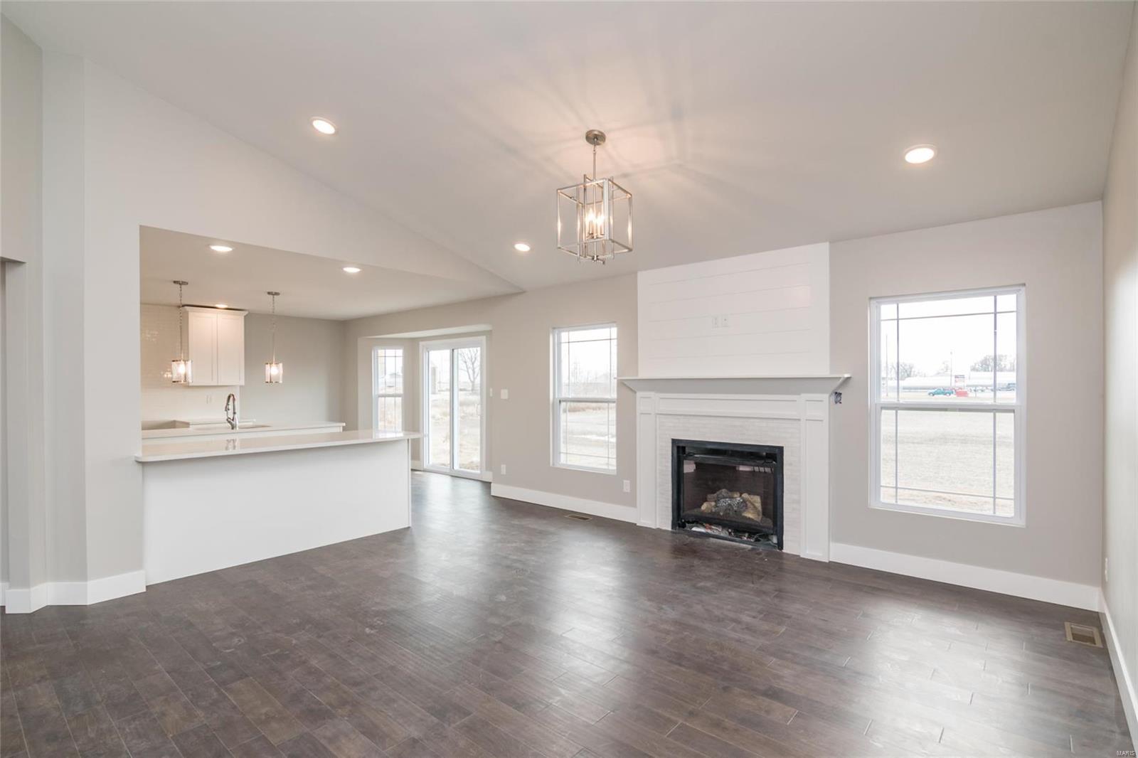 213 Ranchero Drive Hamel, IL 62046 - Photo 5 of 32