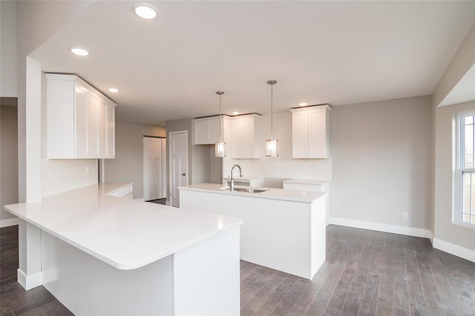 213 Ranchero Drive Hamel, IL 62046 - Photo 8 of 32