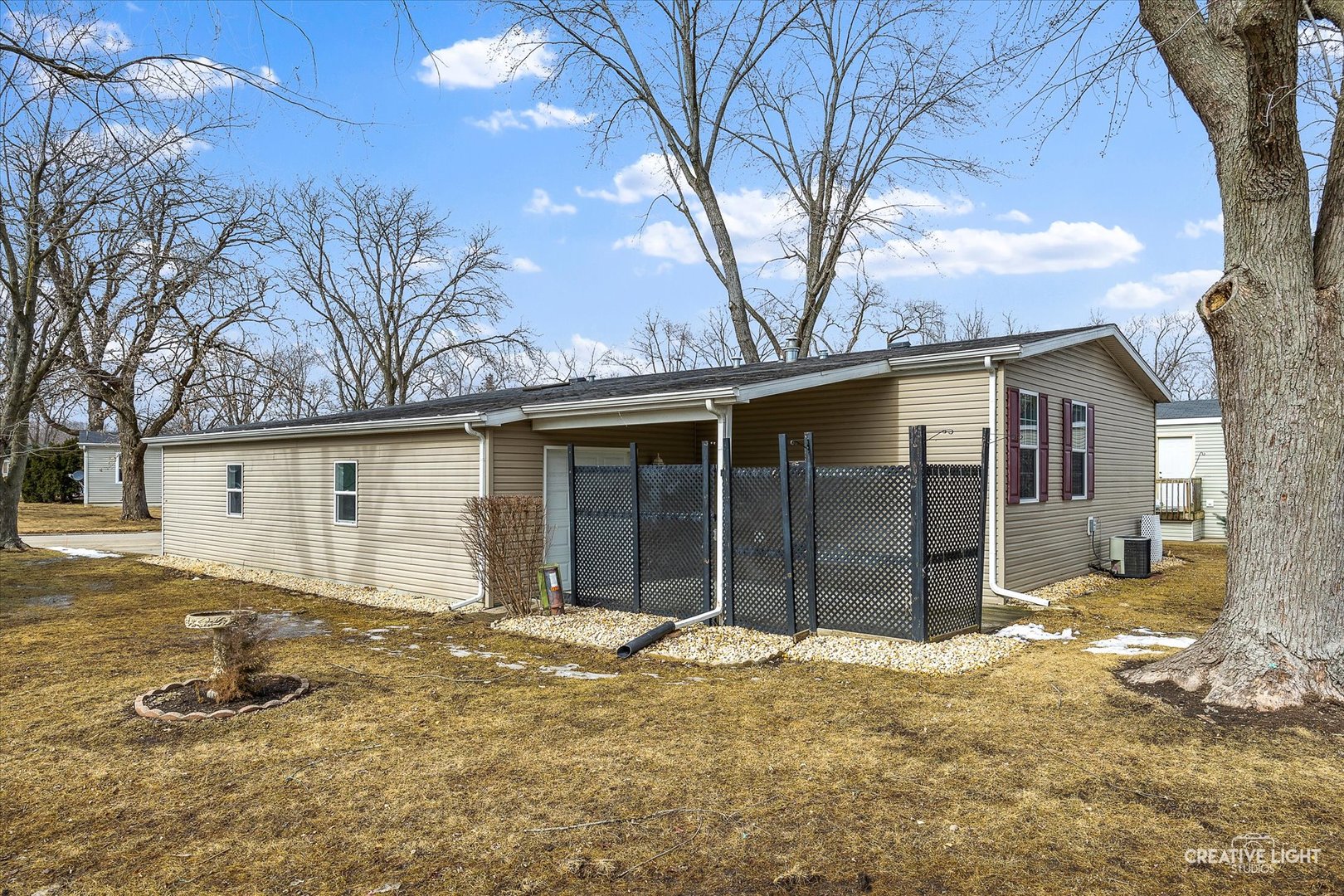 1075 Lakewood Road Elgin, IL 60123 - Photo 17 of 22