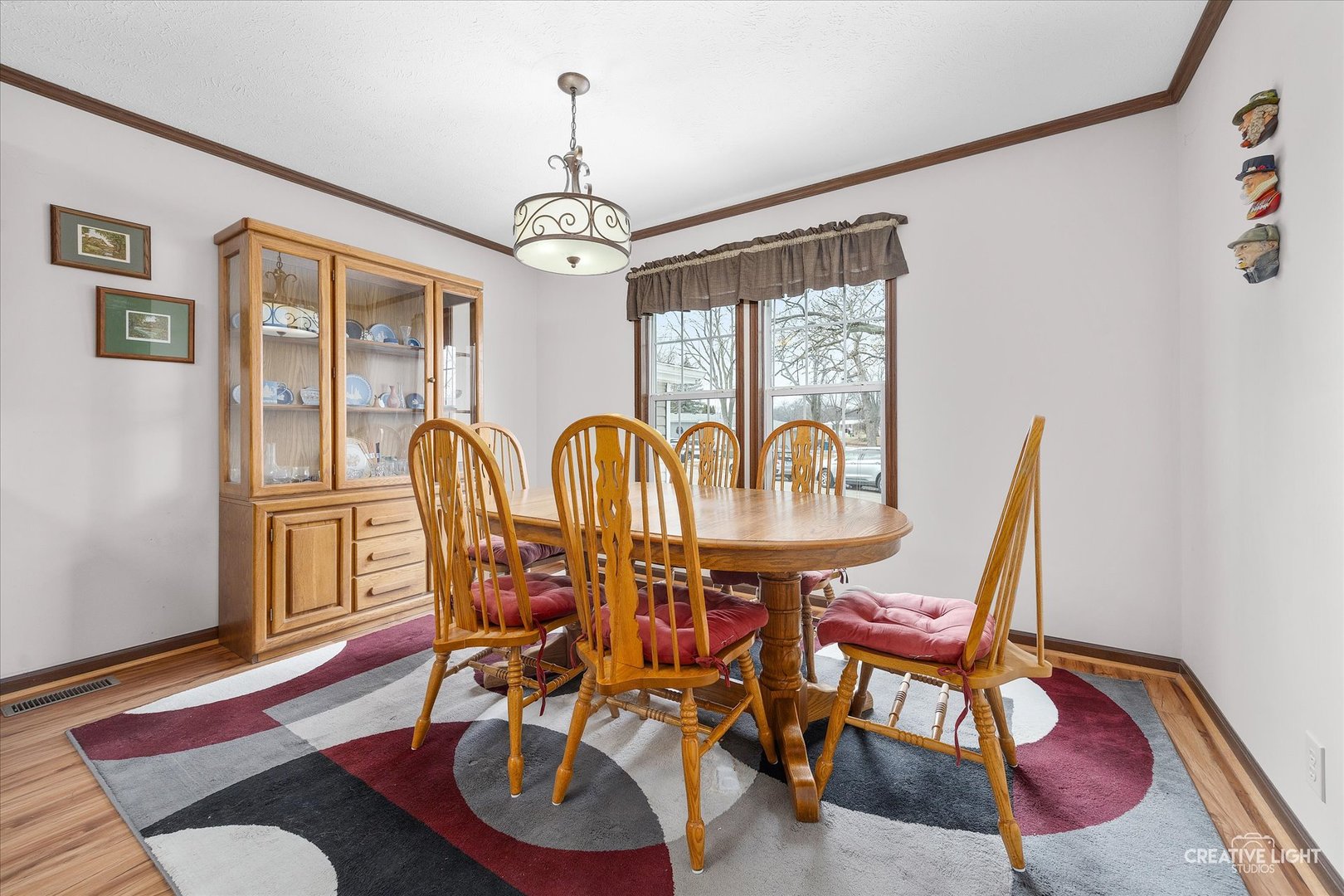 1075 Lakewood Road Elgin, IL 60123 - Photo 5 of 22