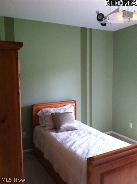 33411 Cedar Road Cleveland, OH 44124 - Photo 17 of 24 Gallery Image 17