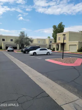 $2,000 | 815 East Grovers Avenue, Unit 30, Phoenix, AZ 85022