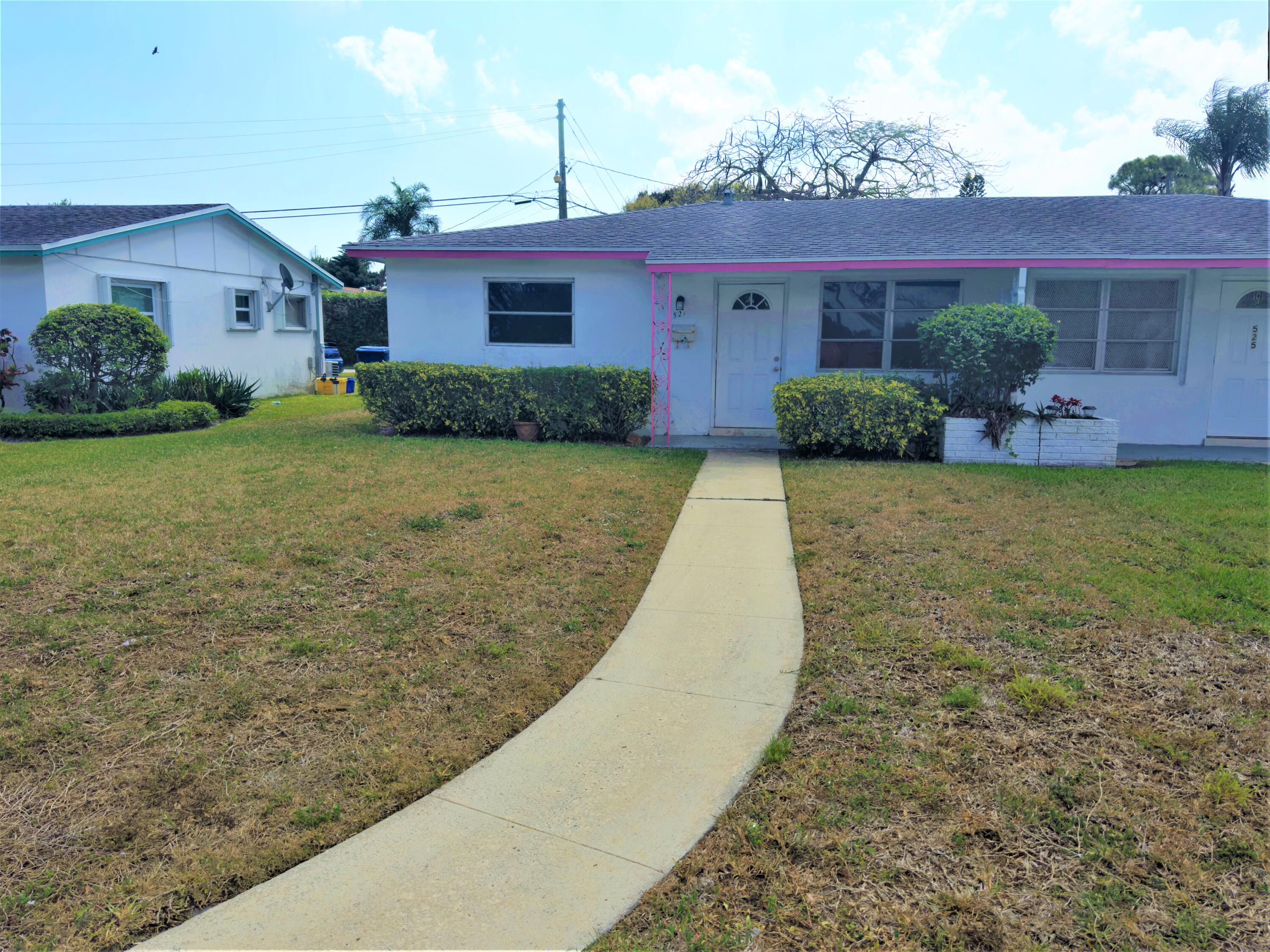 521 Silver Beach Road Riviera Beach, FL 33403 - Photo 1 of 10 531 Silver Beach - Front Of House