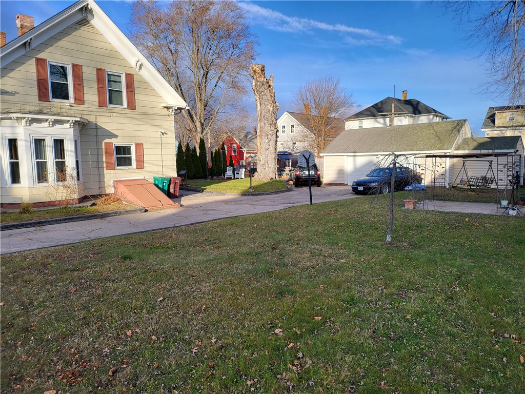 123 4th Avenue Woonsocket, RI 02895 - Photo 2 of 14