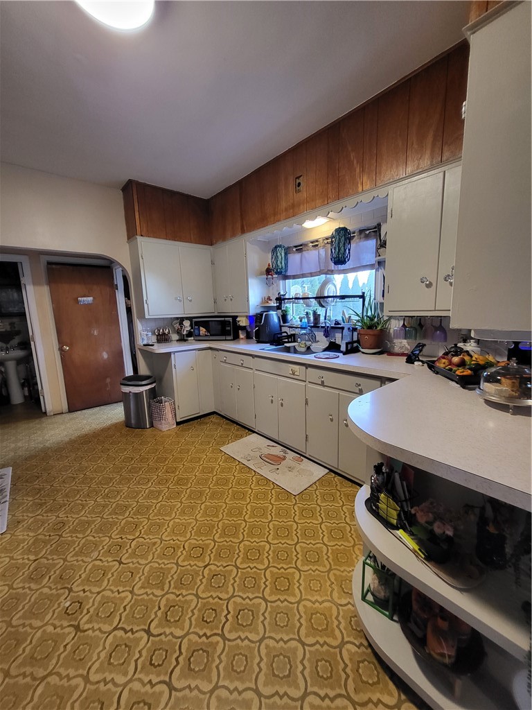 123 4th Avenue Woonsocket, RI 02895 - Photo 9 of 14