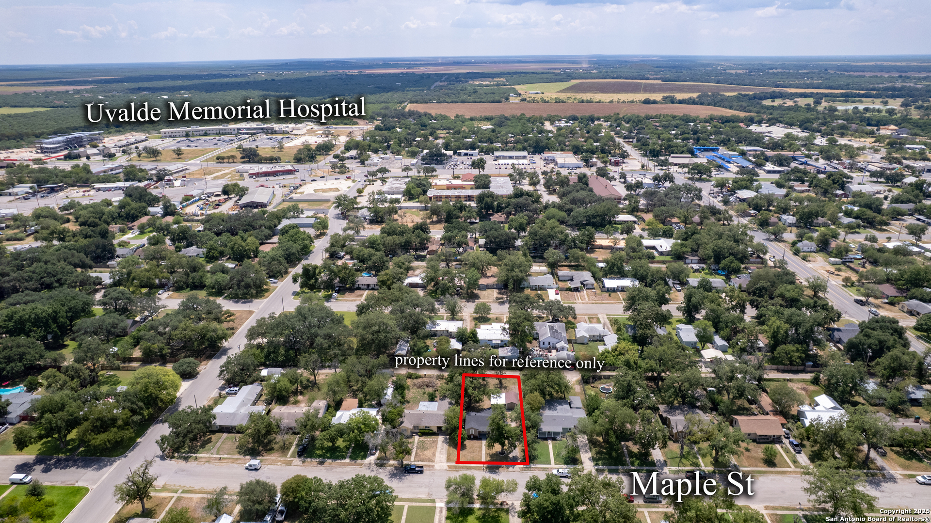 829 Maple Street Uvalde, TX 78801 - Photo 30 of 33 an aerial view of multiple house