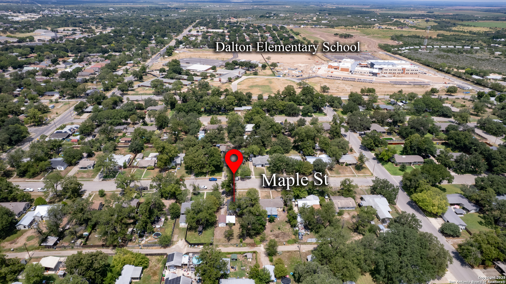 829 Maple Street Uvalde, TX 78801 - Photo 31 of 33 a view of a city