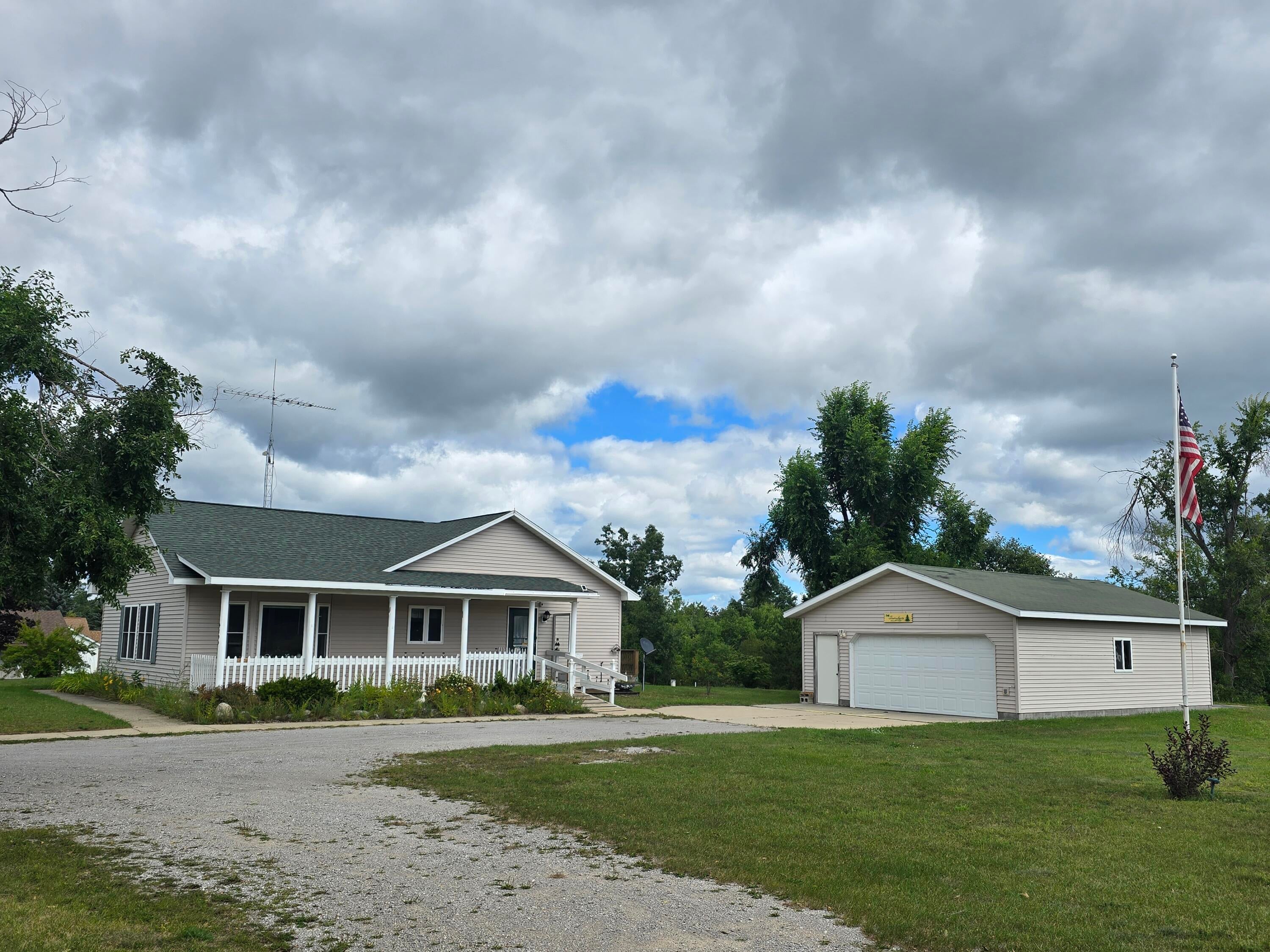 4190 North Abbe Road Comins, MI 48619 - Photo 121 of 131 20250829_123447