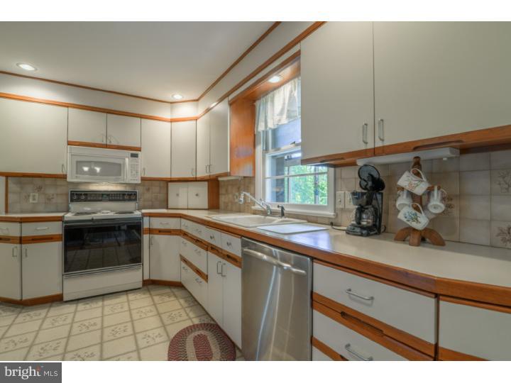205 South Caln Road Coatesville, PA 19320 - Photo 7 of 25 Gallery Image 7