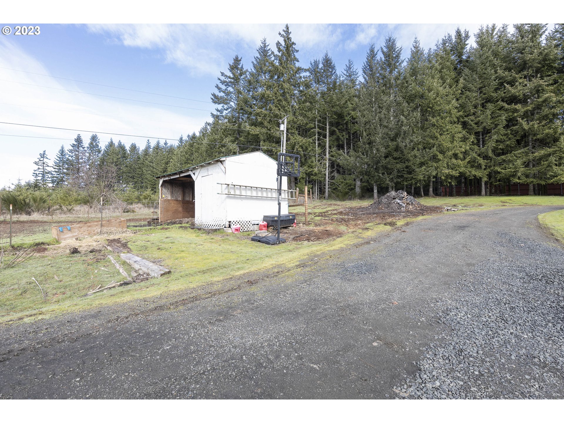 23246 Gooseneck Road Sheridan, OR 97378 - Photo 20 of 27 a view of a outdoor space