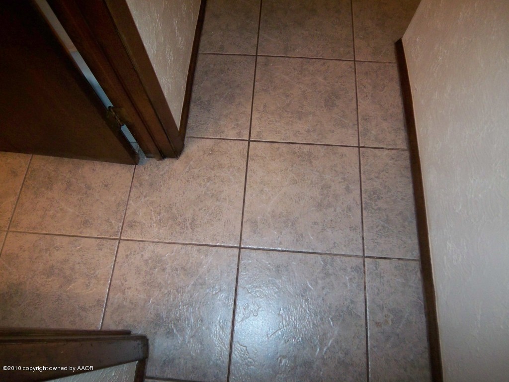 5203 South Fannin Street Amarillo, TX 79110 - Photo 16 of 18 Tile Floors