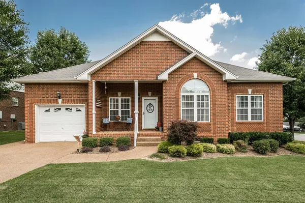 $2,000 | 4005 Indian Ridge Boulevard, White House, TN 37188