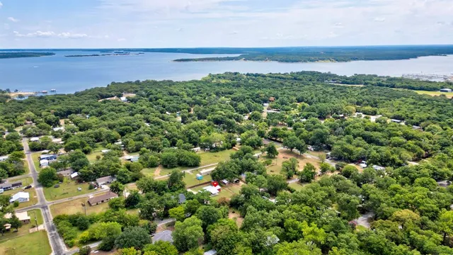 a view of a lake from a yard