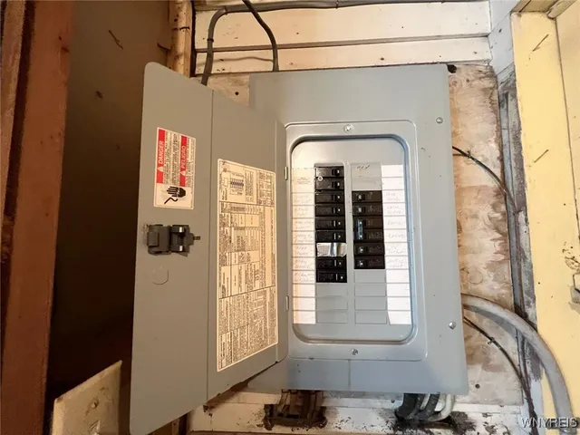 $95,000 | 642 Monroe Avenue, Evans, NY 14006