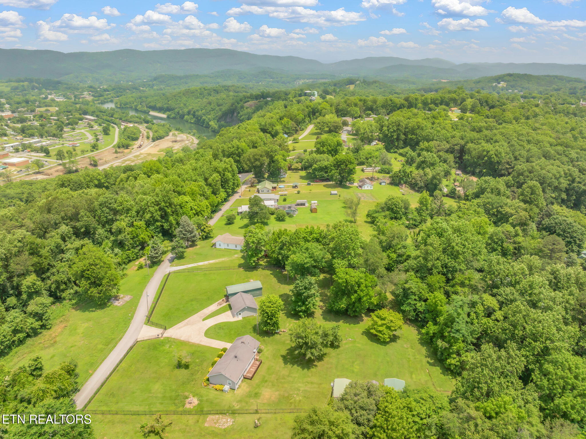261 Harding Road Harriman, TN 37748 - Photo 13 of 28 Mountains towards North Harriman