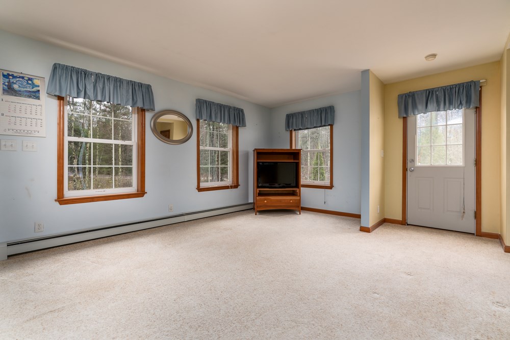 285 Randall Road North Berwick, ME 03906 - Photo 10 of 33 Gallery Image 10