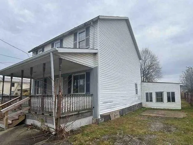 $9,010 | 234 Indiana Street, Seward, PA 15954