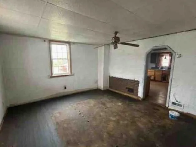 $9,010 | 234 Indiana Street, Seward, PA 15954