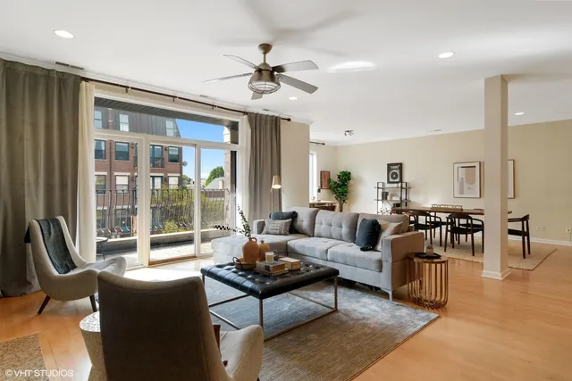 $3,600 | 810 North Wolcott Avenue, Unit 3A, Chicago, IL 60622