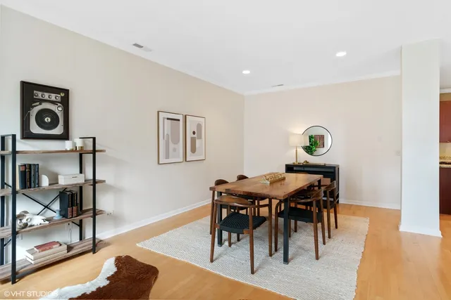 $3,600 | 810 North Wolcott Avenue, Unit 3A, Chicago, IL 60622