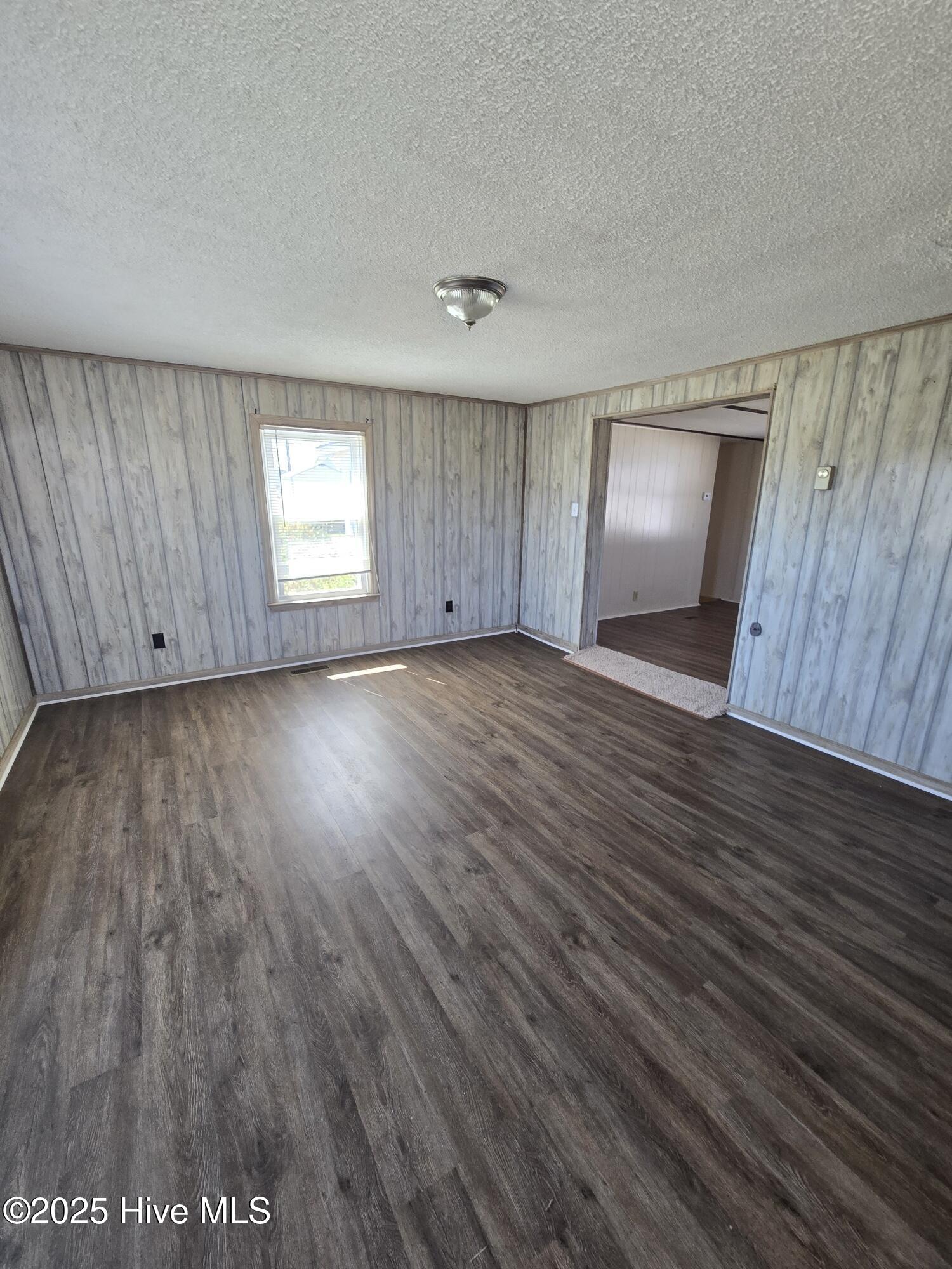 709 Jim Blake Road Jacksonville, NC 28540 - Photo 3 of 25 Gallery Image 3