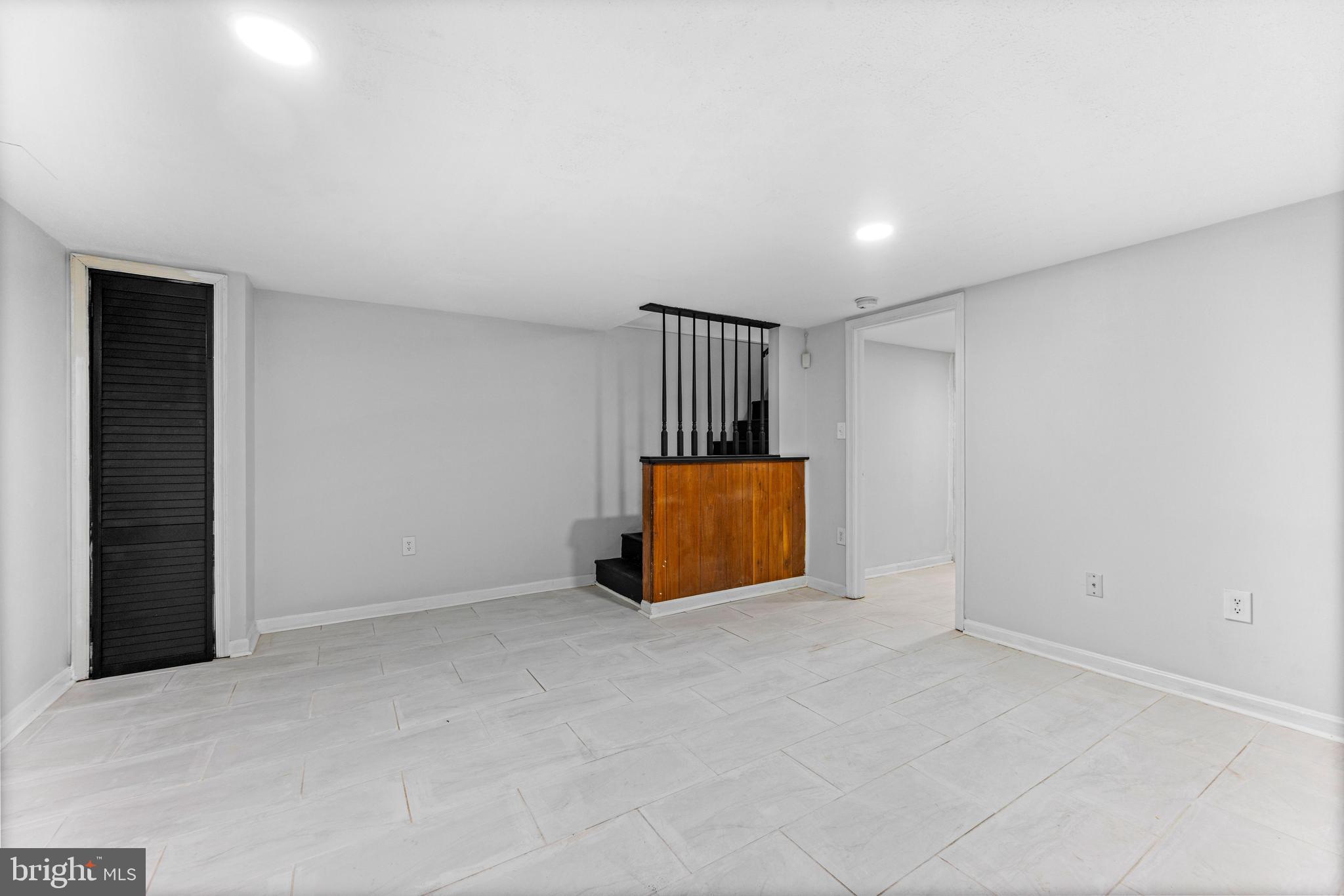 2134 Firethorn Road Middle River, MD 21220 - Photo 22 of 41 an empty room with windows