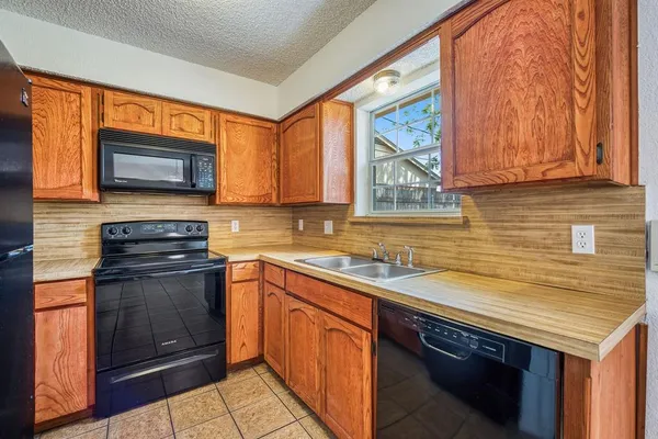 $275,000 | 7316 Kary Lynn Drive North, Watauga, TX 76148