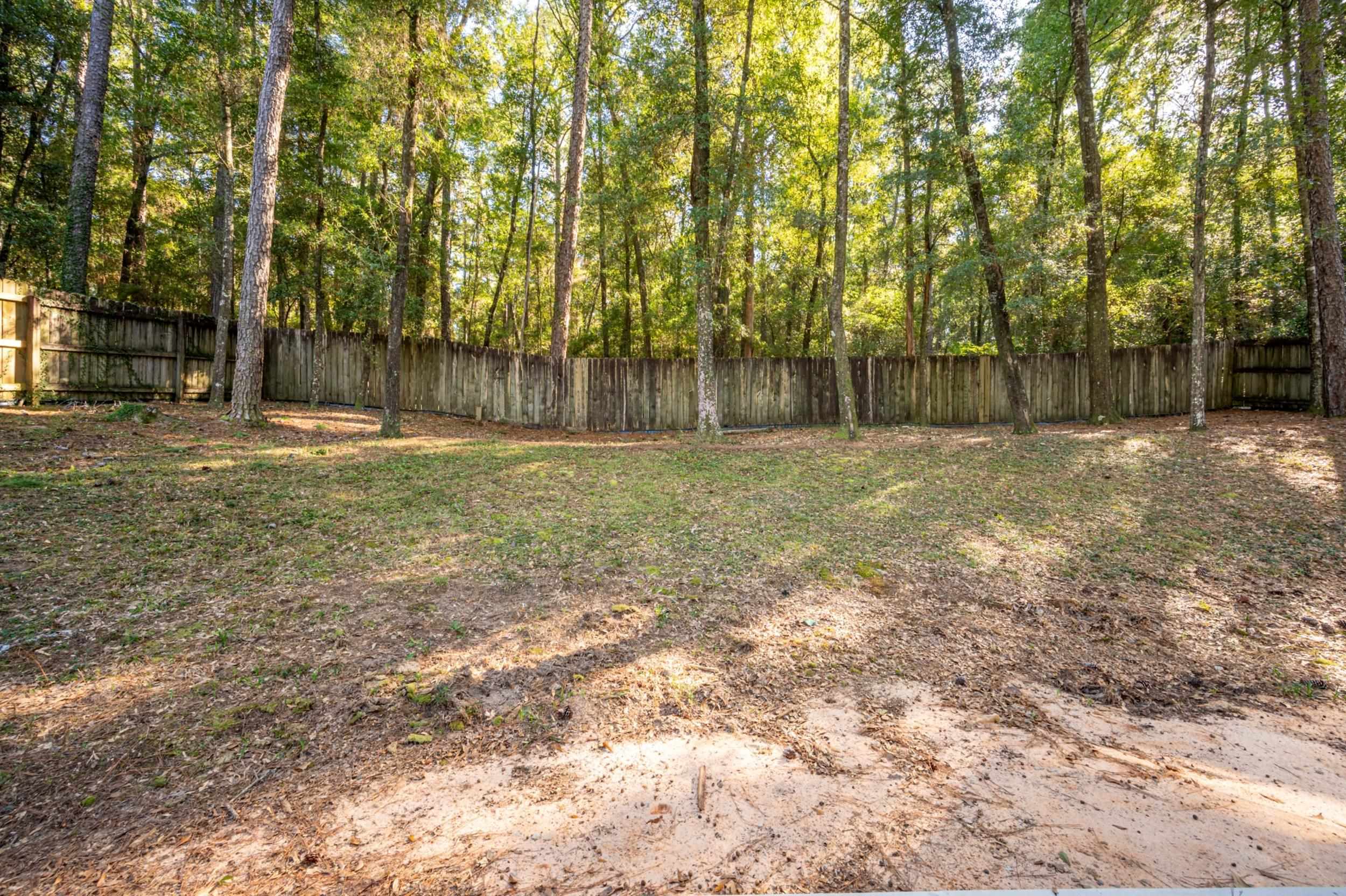 136 Donna Circle Daphne, AL 36526 - Photo 26 of 28 Yard