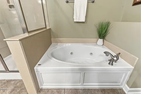 an empty room with an entryway