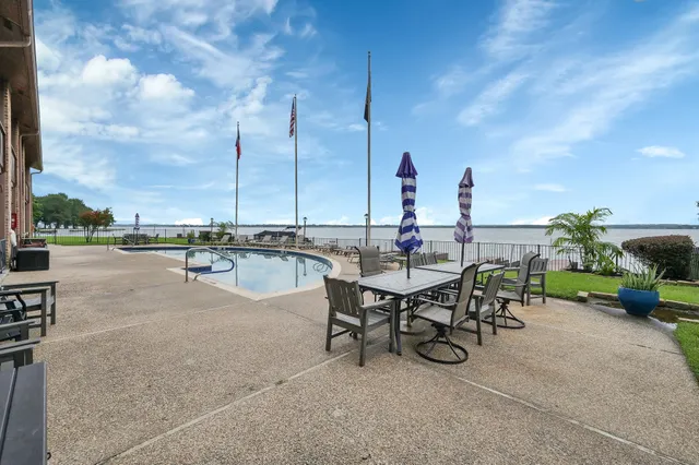 $299,000 | 801 River Road, Unit 123F, Montgomery, TX 77356