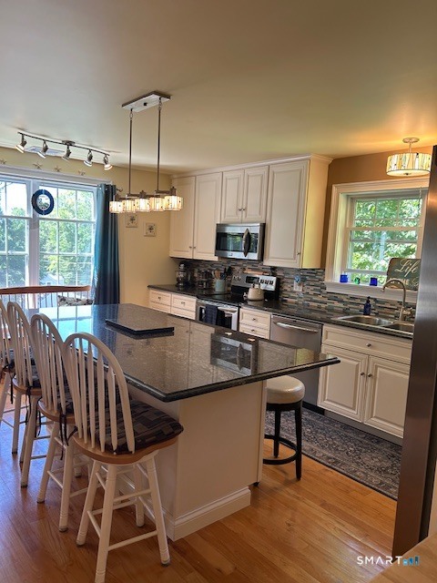 64 Edge Hill Road East Lyme, CT 06357 - Photo 15 of 32