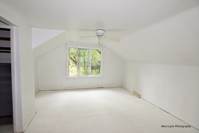 28W111 Garys Mill Road Winfield, IL 60190 - Photo 11 of 23