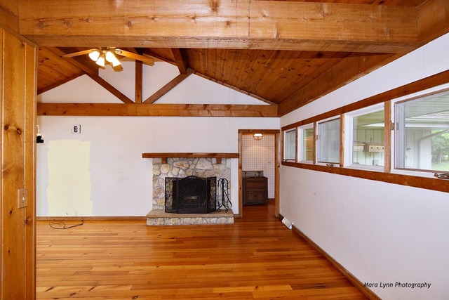 28W111 Garys Mill Road Winfield, IL 60190 - Photo 5 of 23