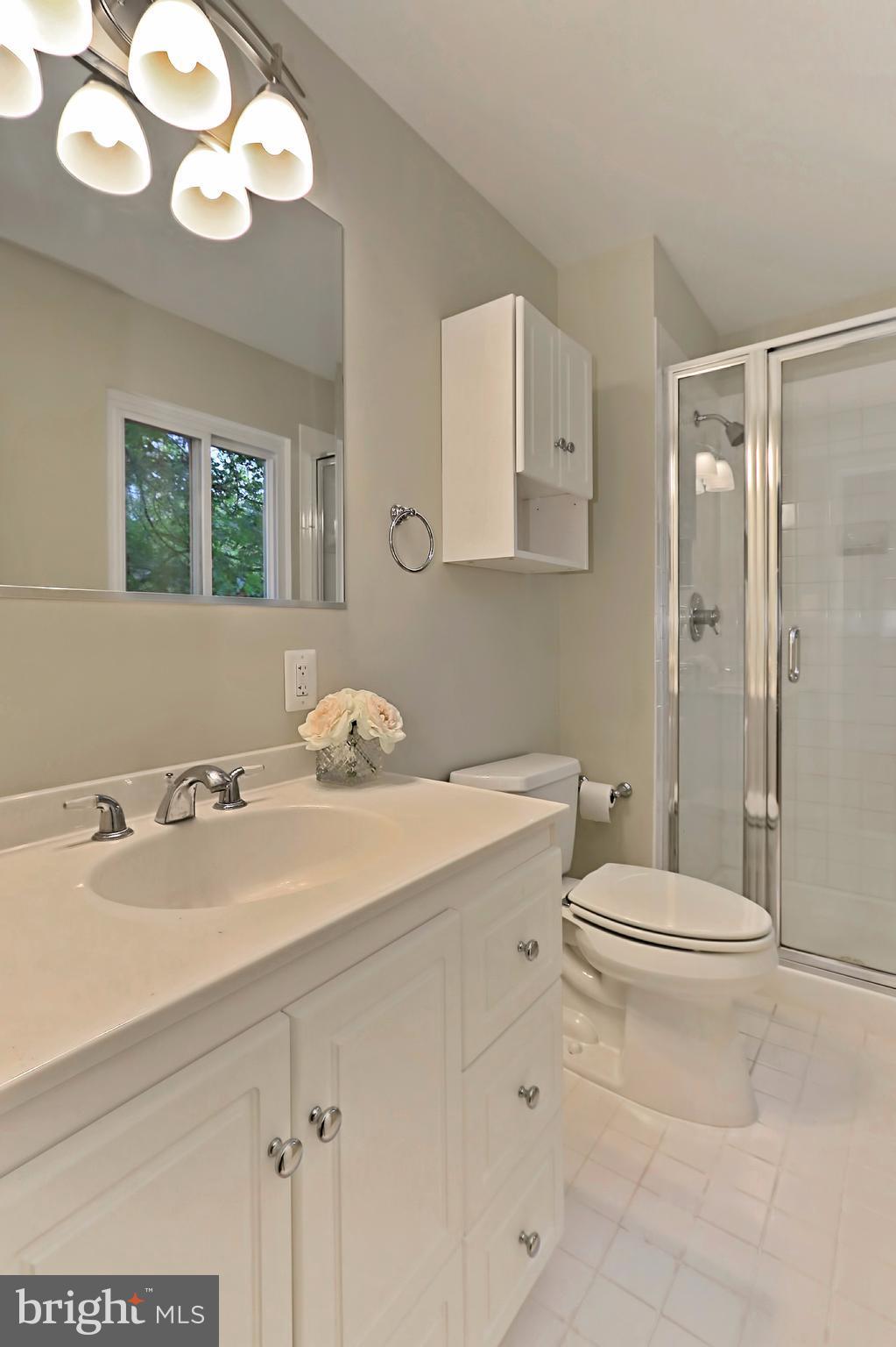 2311 Archdale Road Reston, VA 20191 - Photo 15 of 30 MASTER BATH W/ CERAMIC TILE