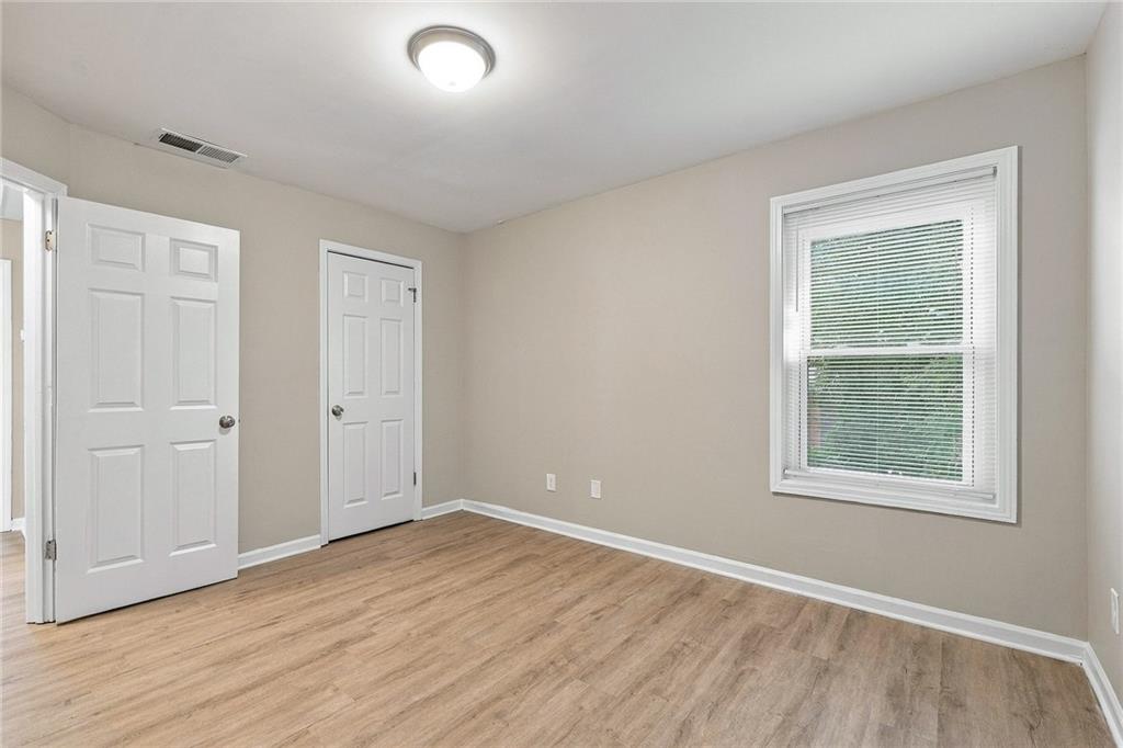 1607 Jonesboro Road Southeast Atlanta, GA 30315 - Photo 11 of 17 Gallery Image 11