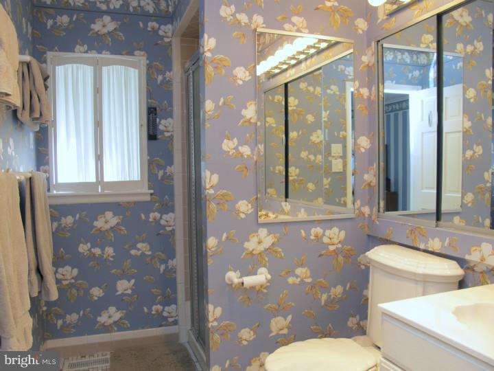 756 Amsterdam Road Mount Laurel, NJ 08054 - Photo 16 of 24 Bathroom