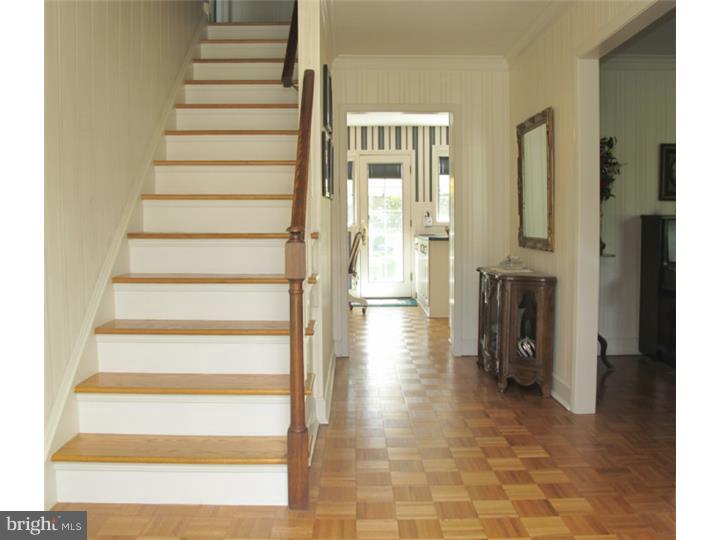 756 Amsterdam Road Mount Laurel, NJ 08054 - Photo 4 of 24 Foyer