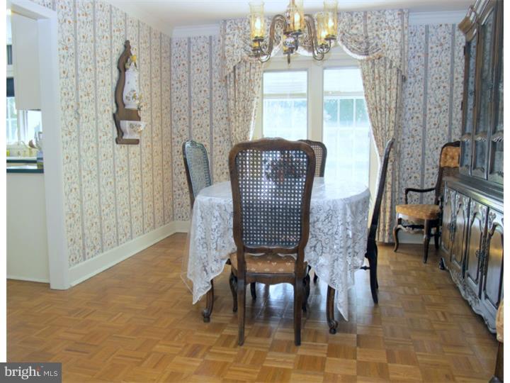 756 Amsterdam Road Mount Laurel, NJ 08054 - Photo 6 of 24 Dining Room
