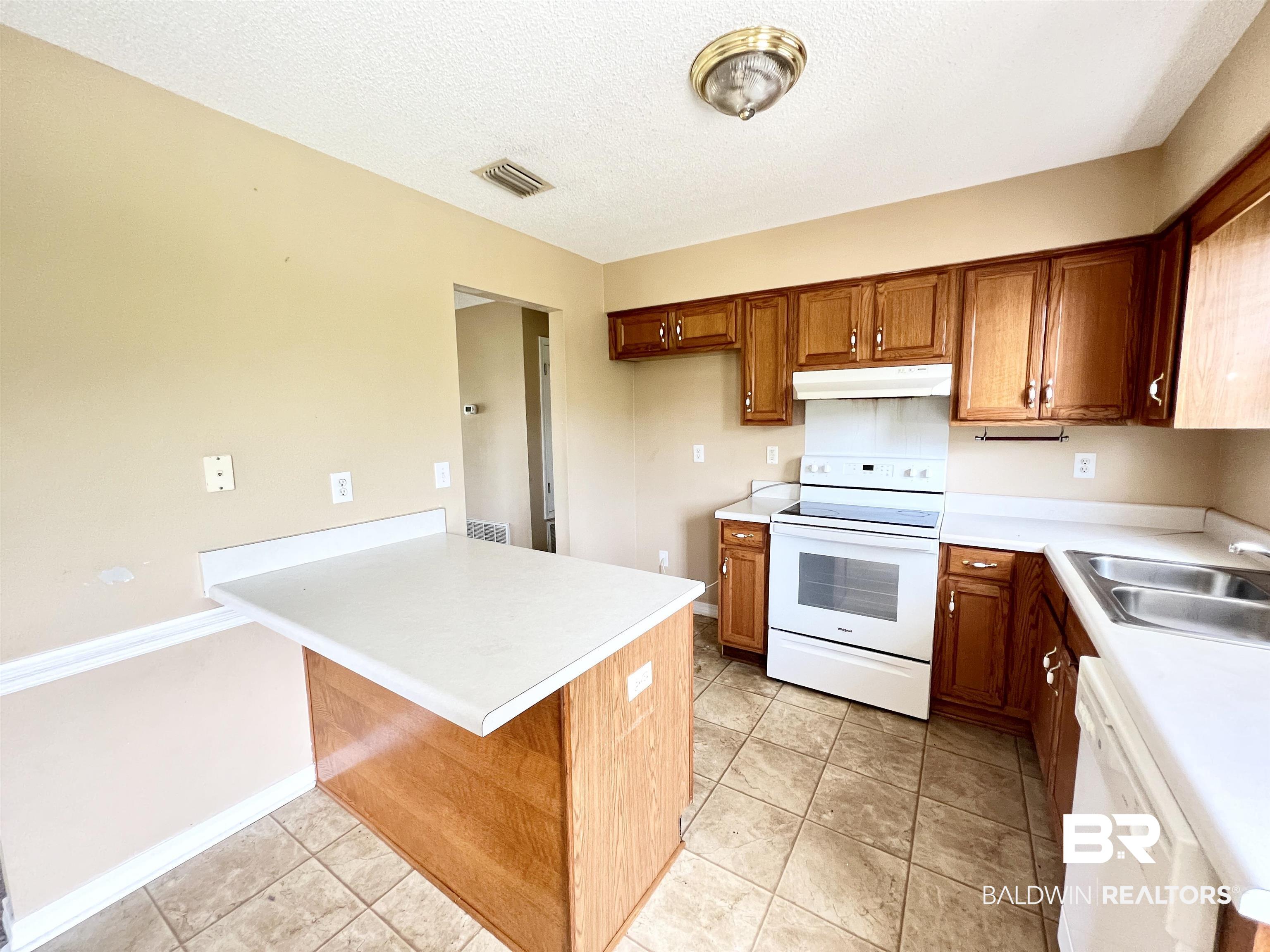 13236 Pointer Drive Foley, AL 36535 - Photo 10 of 28