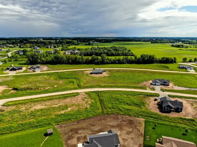 $80,735 | Cornhusk Lane, Unit 53, Omro, WI 54963