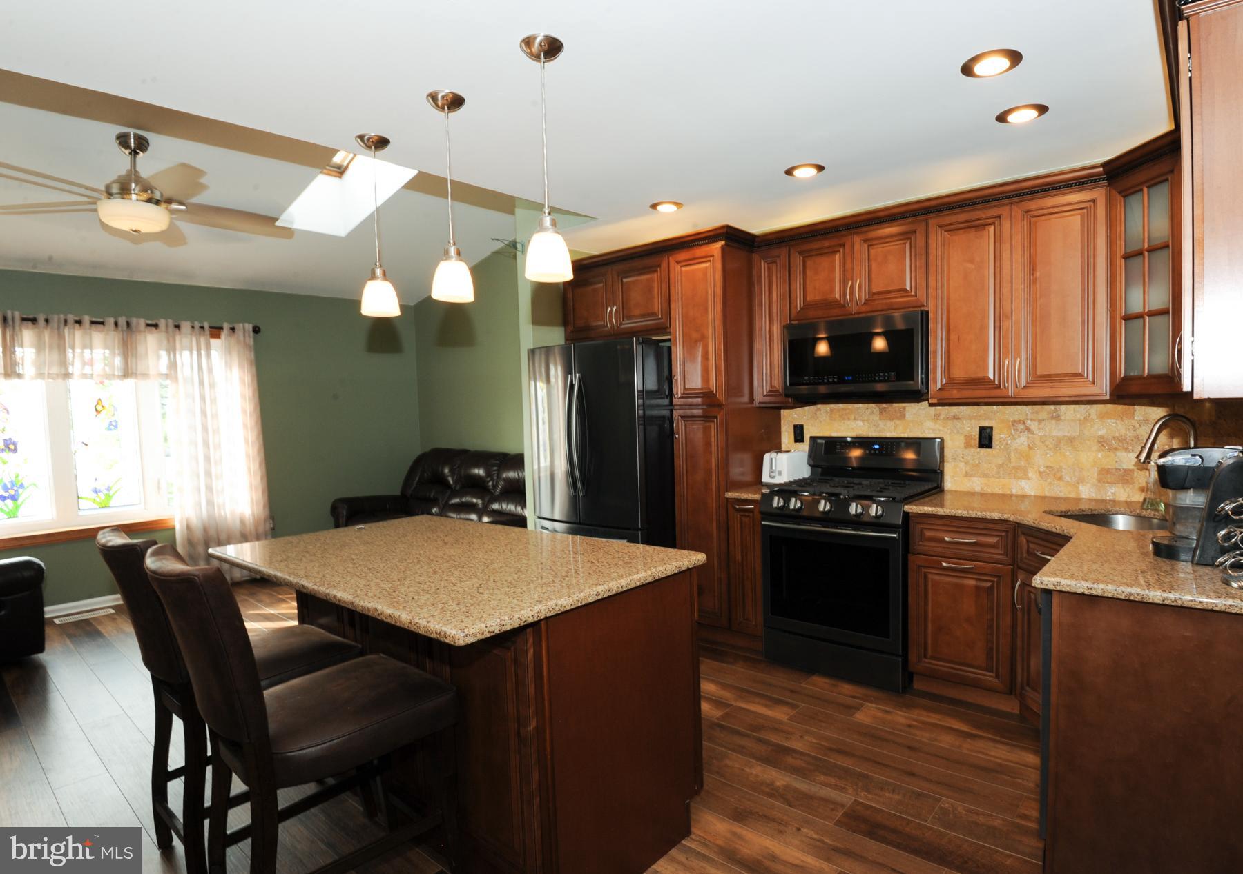9243 State Rd. Philadelphia, PA 19114 - Photo 1 of 32 Gallery Image 1