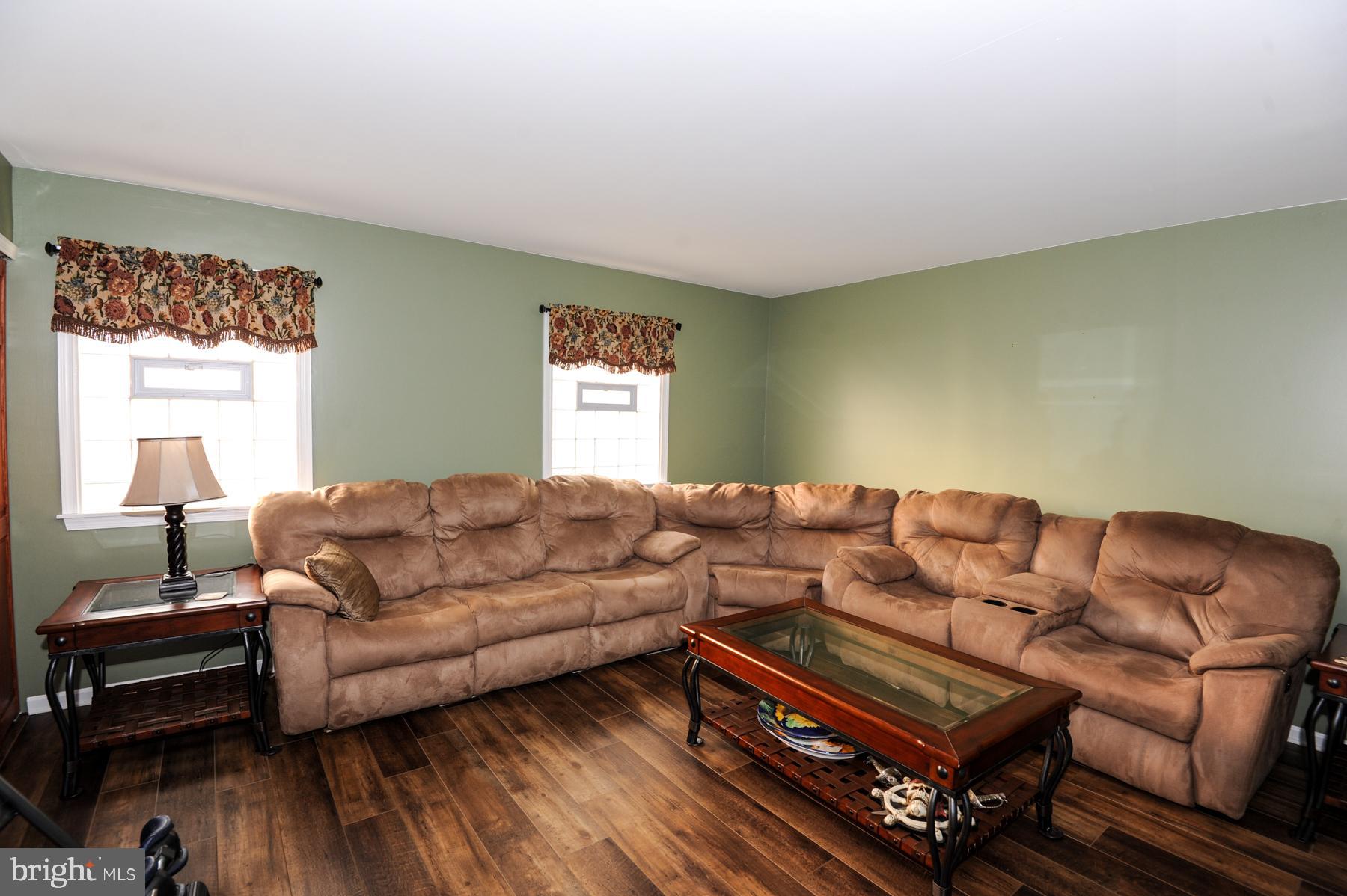 9243 State Rd. Philadelphia, PA 19114 - Photo 11 of 32 Gallery Image 11