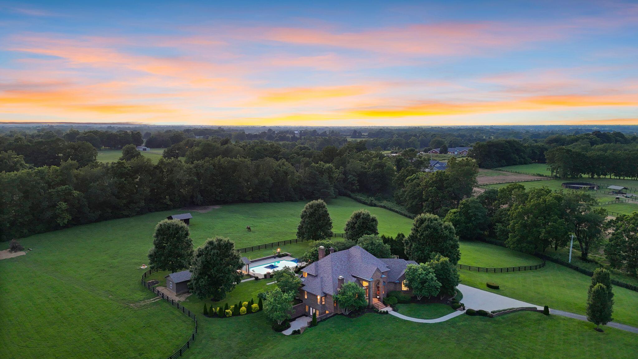 3905 North Cleveland Road Lexington, KY 40516 - Photo 156 of 188 10_DJI_20250703211814_0618_D