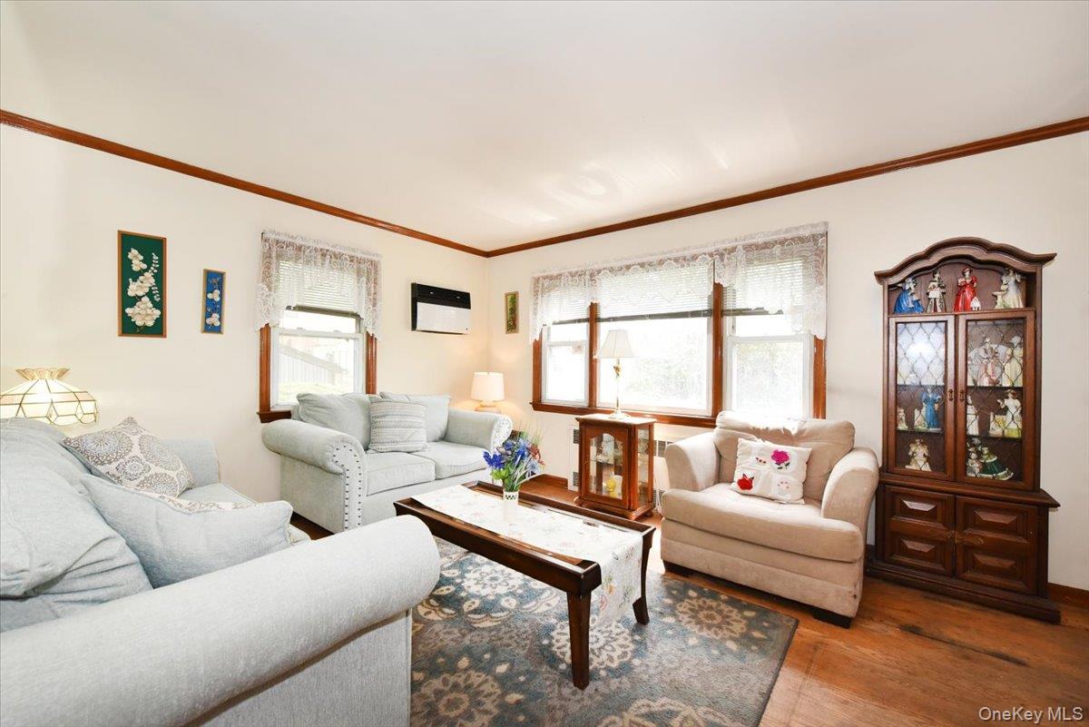 246-35 85th Road Queens, NY 11426 - Photo 6 of 24