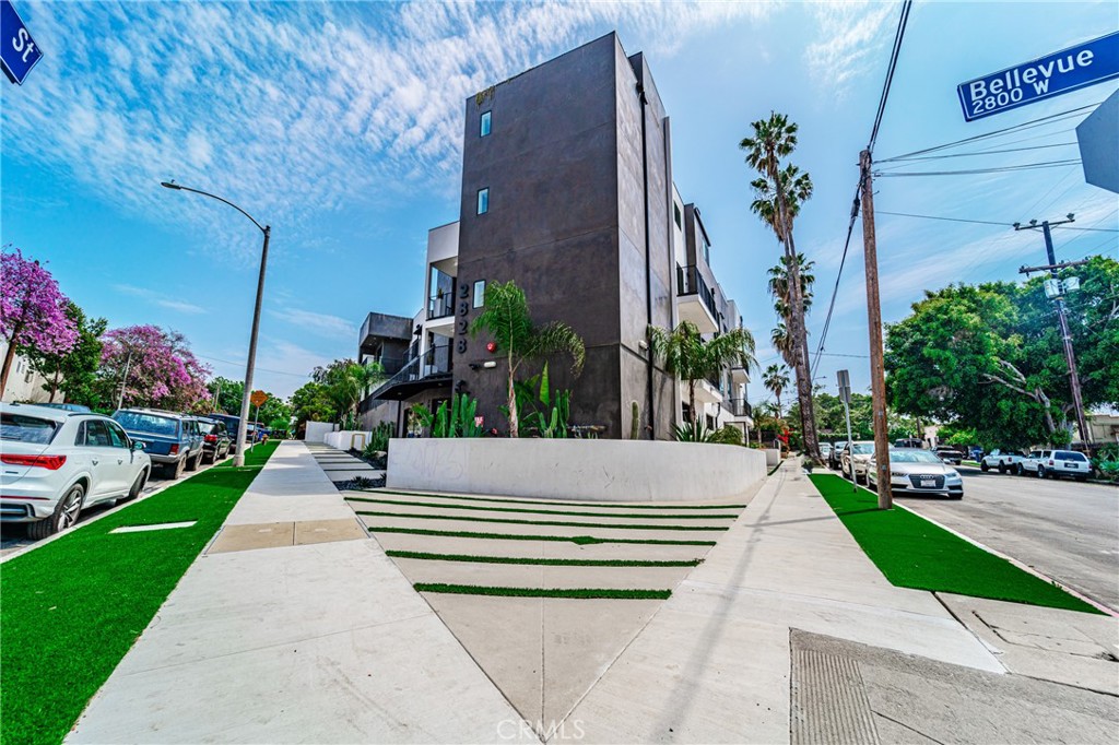 2828 London Street, Unit 307 Los Angeles, CA 90026 - Photo 1 of 30 Gallery Image 1