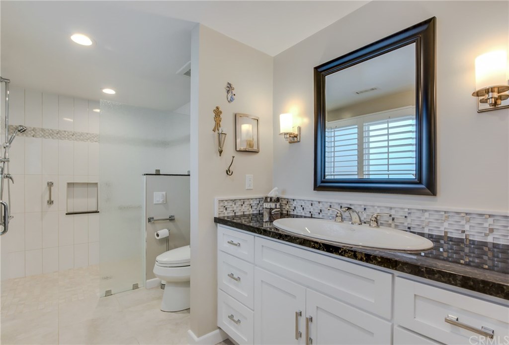 3020 Capri Lane Costa Mesa, CA 92626 - Photo 13 of 35