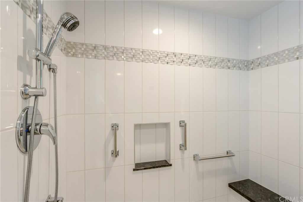 3020 Capri Lane Costa Mesa, CA 92626 - Photo 14 of 35